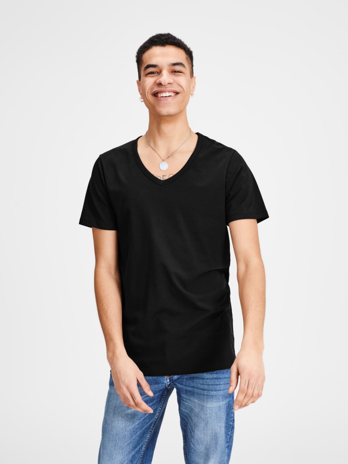 JJEBASIC V-NECK TEE S/S NOOS